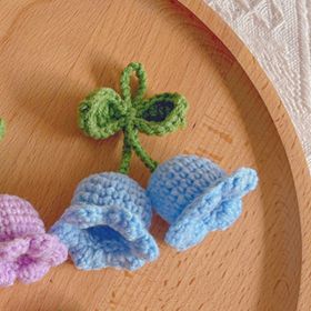 Lily Car Hanging Rearview Mirror Pendant Hand Crocheted Car Supplies Wool Woven Pendant (Option: Blue Bell Blue 2 Flowers)